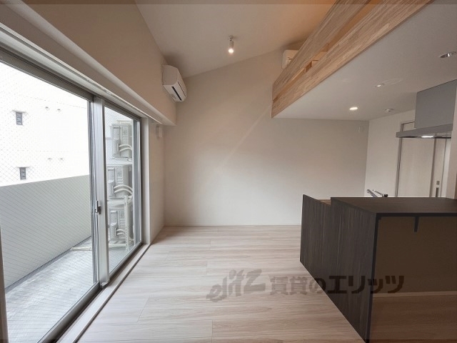 居室・リビング　リビング