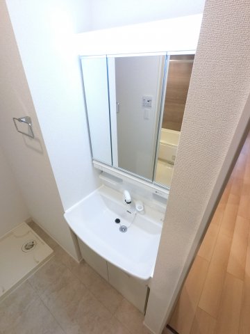 洗面設備　※同タイプ写真になります