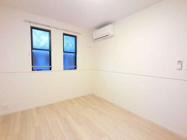 その他　※同タイプ写真になります