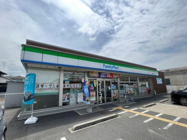 コンビニ　ファミリーマート　西脇野村町（コンビニ）まで552m