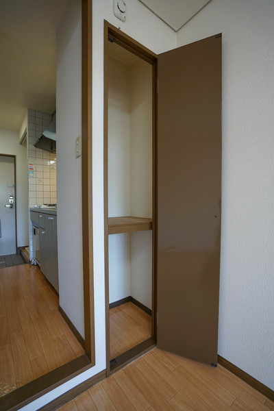 収納　同じ建物の別なお部屋