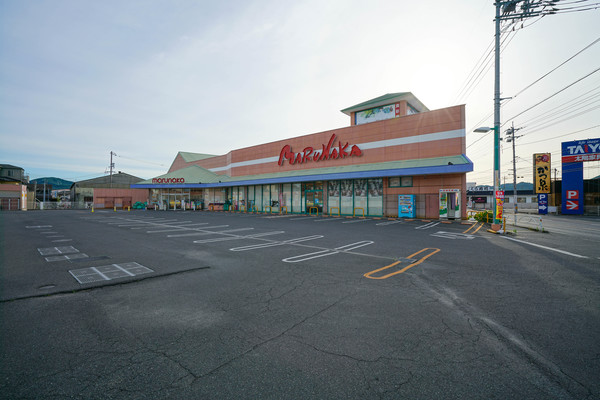 スーパー　山陽マルナカ東岡山店（スーパー）まで385m