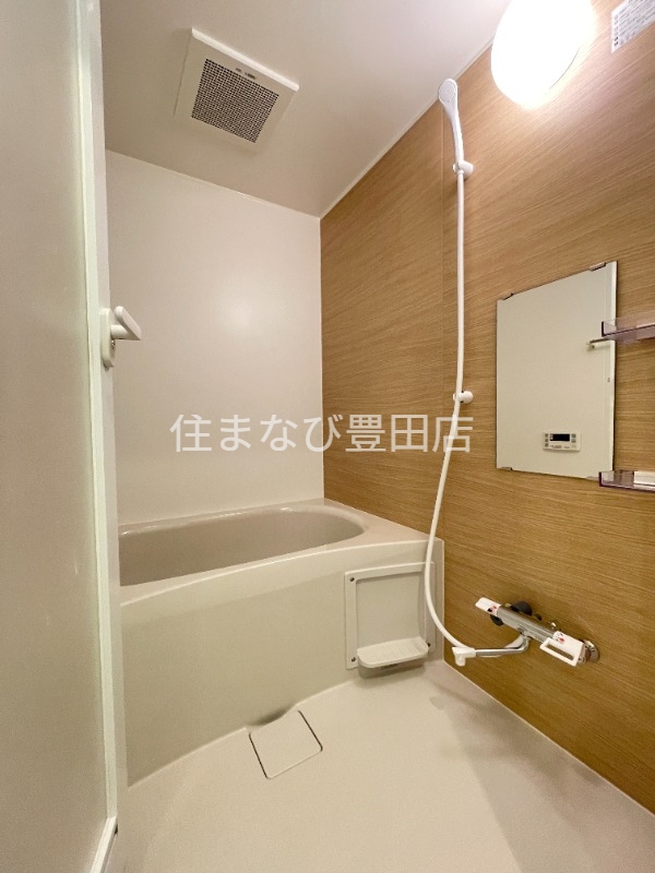 バス・シャワールーム　別部屋写真