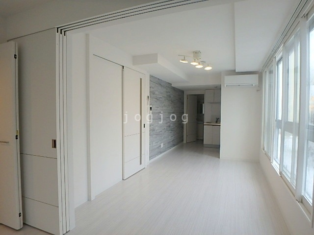 居室・リビング　白基調のお部屋です☆