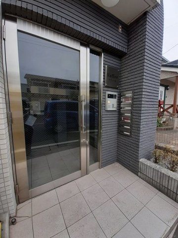 エントランス　建物の内部です