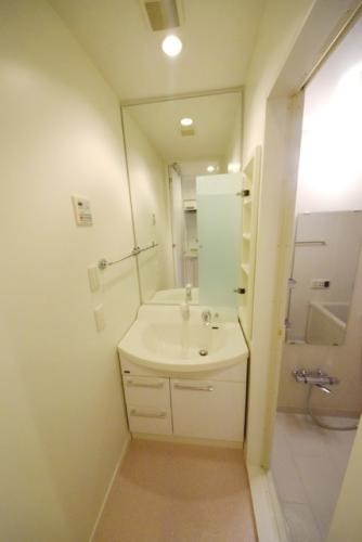 洗面設備　弊社は全物件が仲介手数料半月分でご紹介可能です。