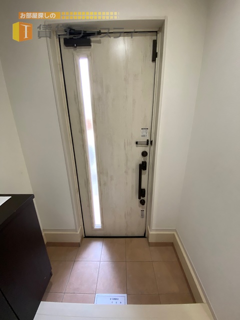 玄関　シューズボックスあります