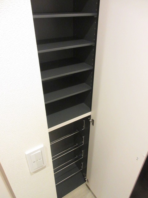 収納　シューズボックス