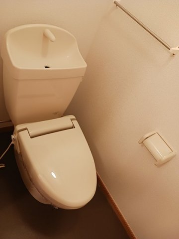 トイレ　トイレもきれいです