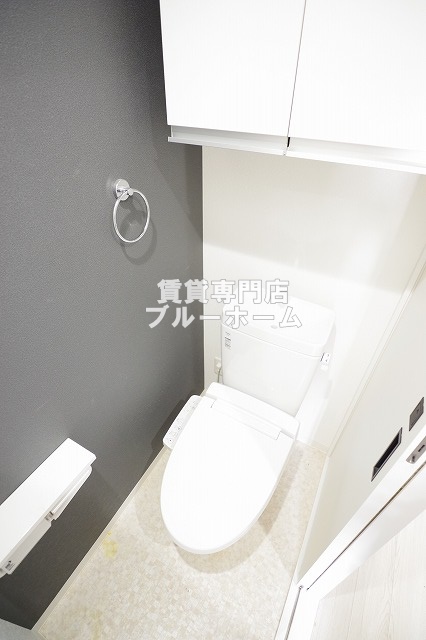 トイレ　温水洗浄便座付き！