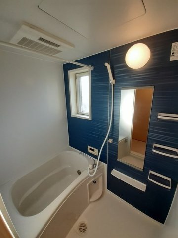 バス・シャワールーム　【ハイム・プランドール】ゆったり過ごせるお風呂です