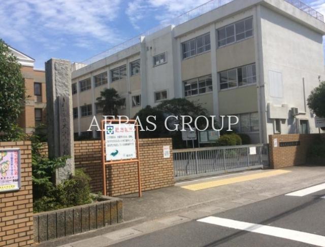 小学校　越谷市立大沢小学校（小学校）まで758m