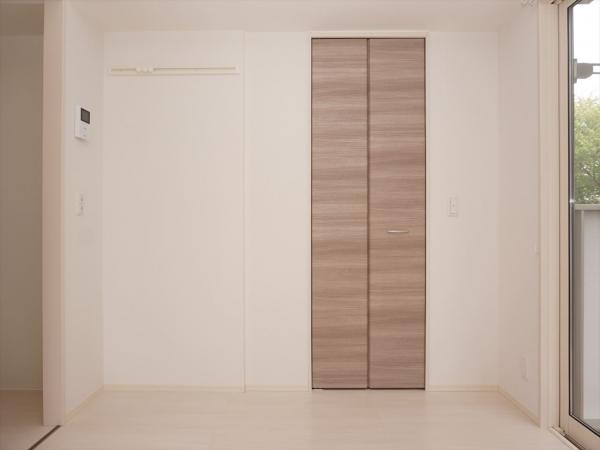 居室・リビング　内装