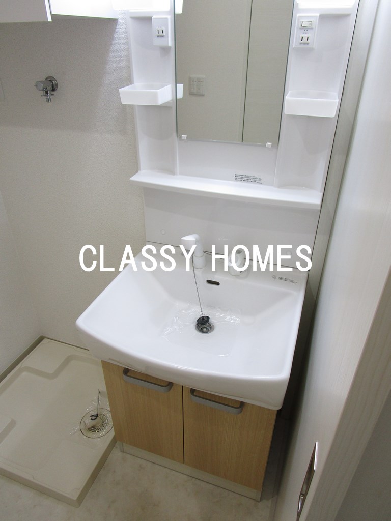 洗面設備　1978年竣工　正栄プラザビル：洗面台