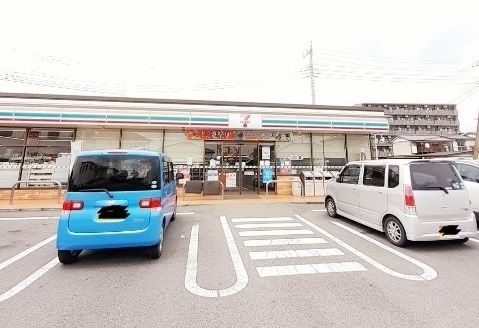 コンビニ　セブンイレブン　伊勢崎昭和町店（コンビニ）まで260m