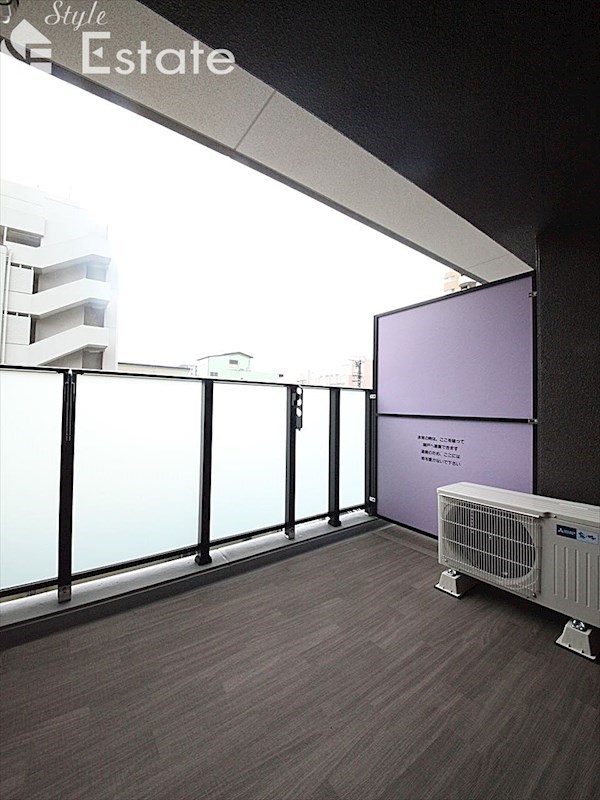 バルコニー　バルコニー