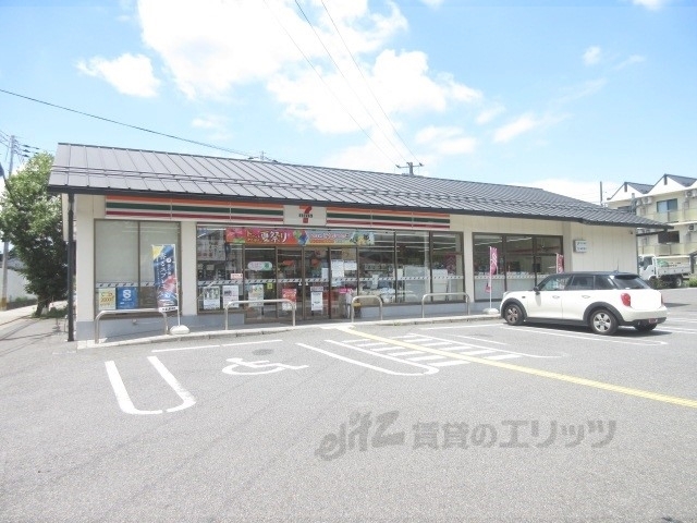 コンビニ　セブンイレブン彦根城前店（コンビニ）まで600m