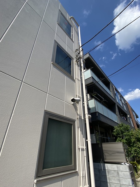 ロビー　防犯カメラあり