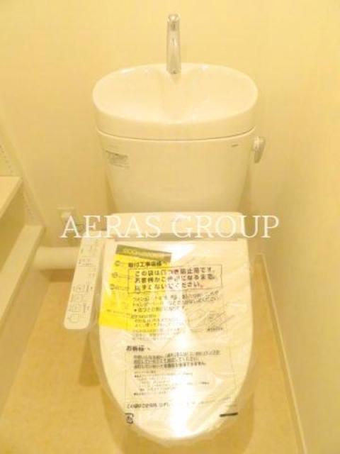 トイレ　温水洗浄便座