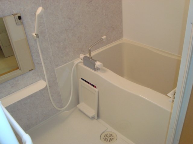 バス・シャワールーム　バス