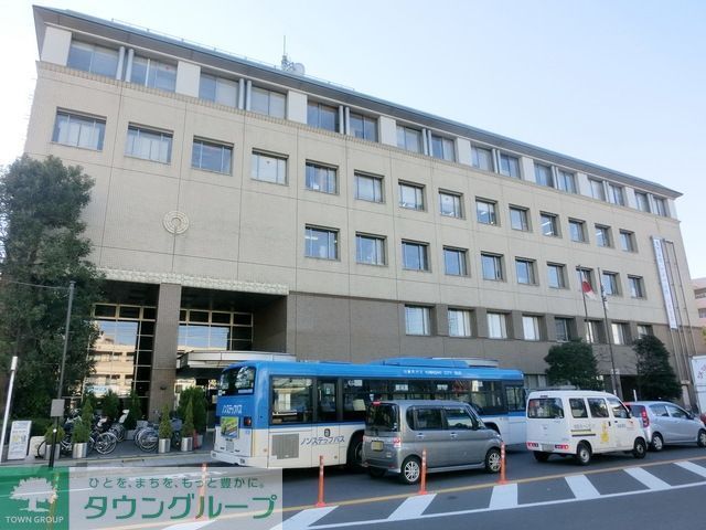 役所　川崎市高津区役所（役所）まで896m