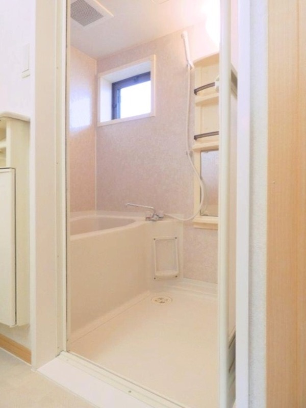 バス・シャワールーム　図面と現状に相違がある場合には現状を優先