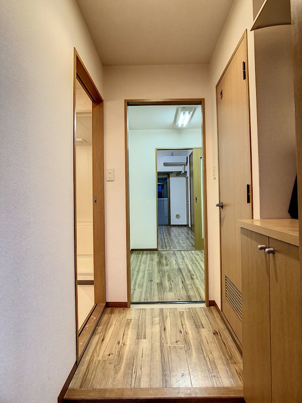 玄関　他部屋参照