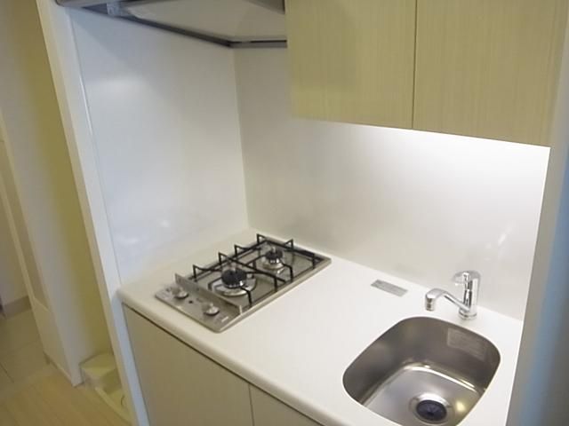 キッチン　明るいキッチン