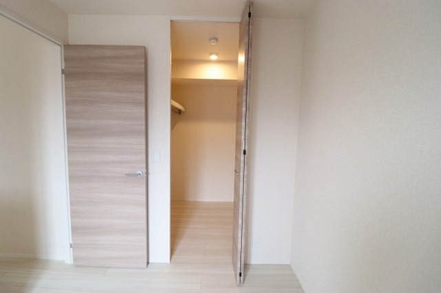 収納　ウォークインクローゼット