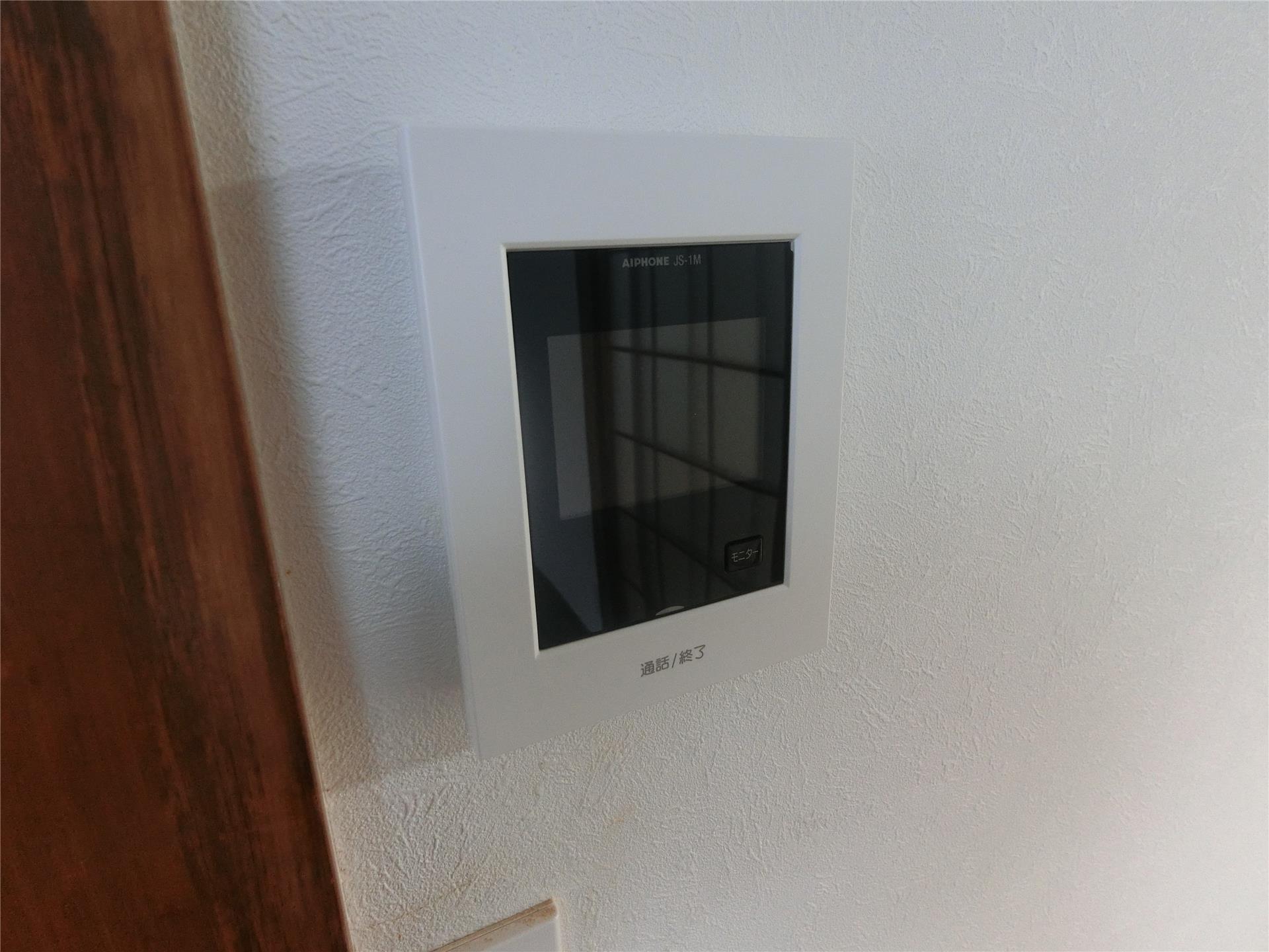 セキュリティ　来客時にお部屋から確認できるモニター付き♪