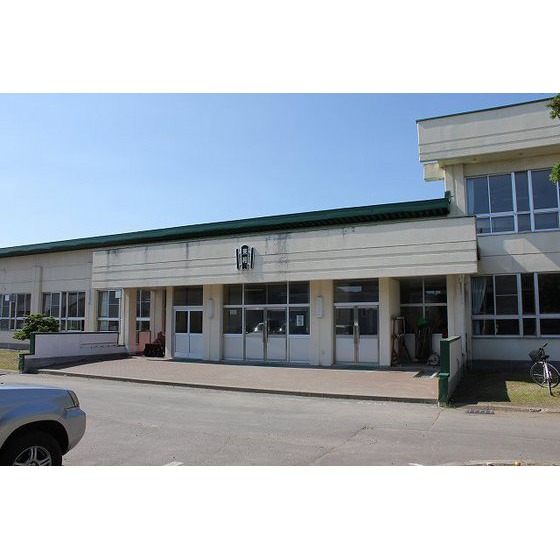 中学校　北見市立東相内中学校（中学校）まで1774m