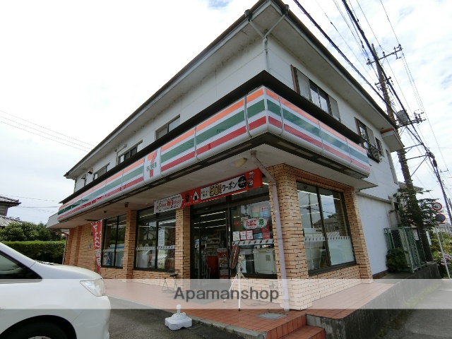 コンビニ　セブンイレブン（コンビニ）まで398m