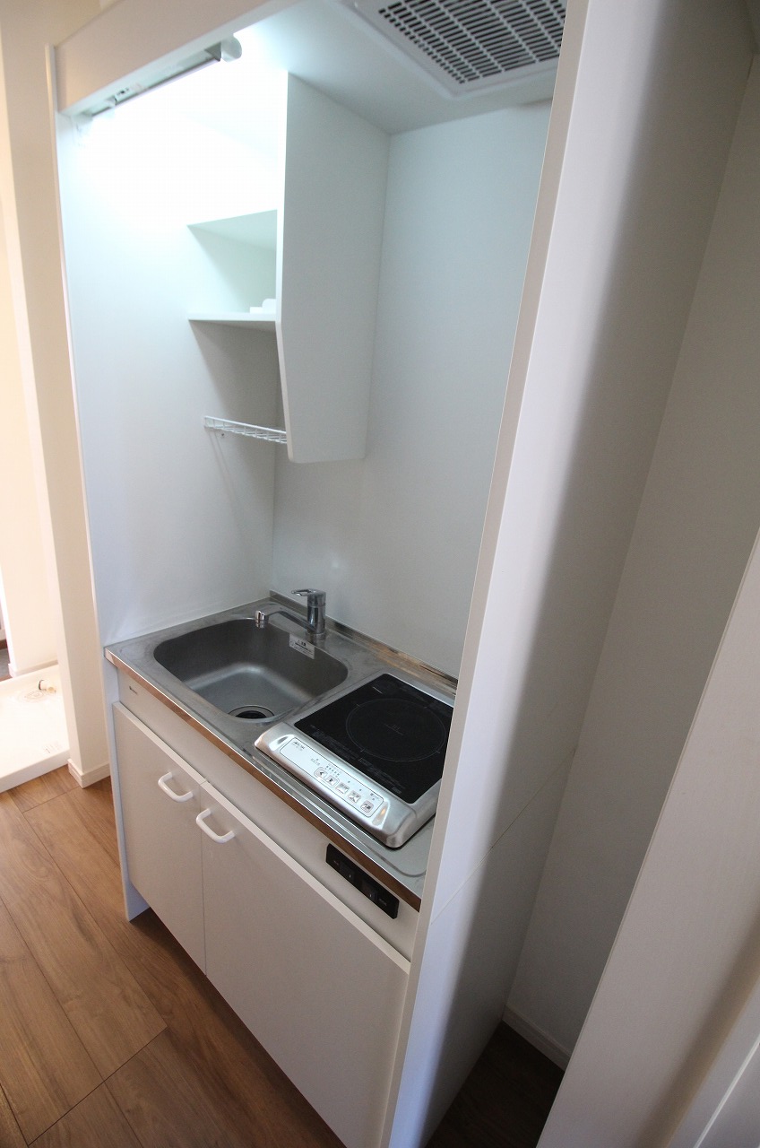 キッチン　別の部屋の写真です