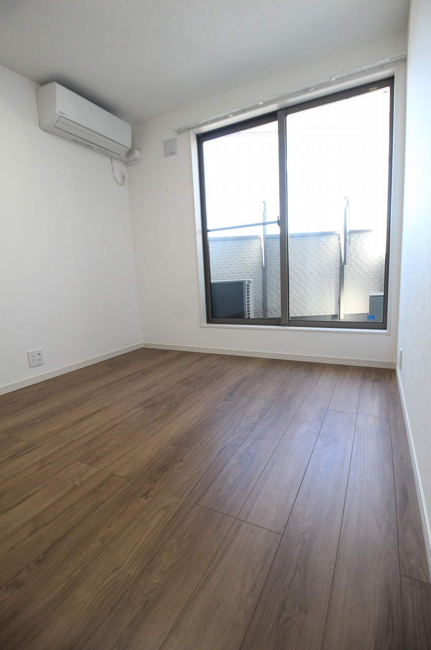 居室・リビング　別の部屋の写真です