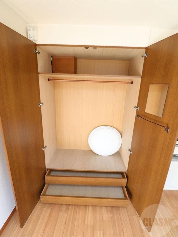 収納　クローゼット