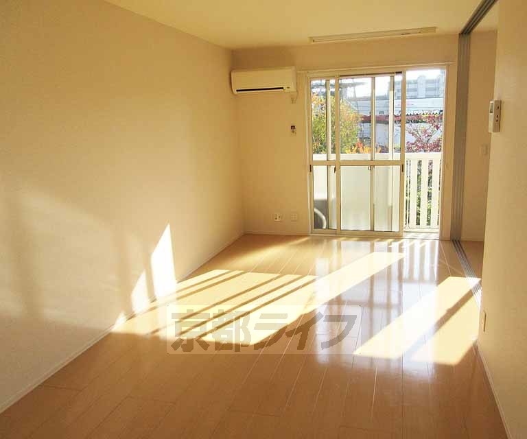 居室・リビング　日当りの良いリビングです