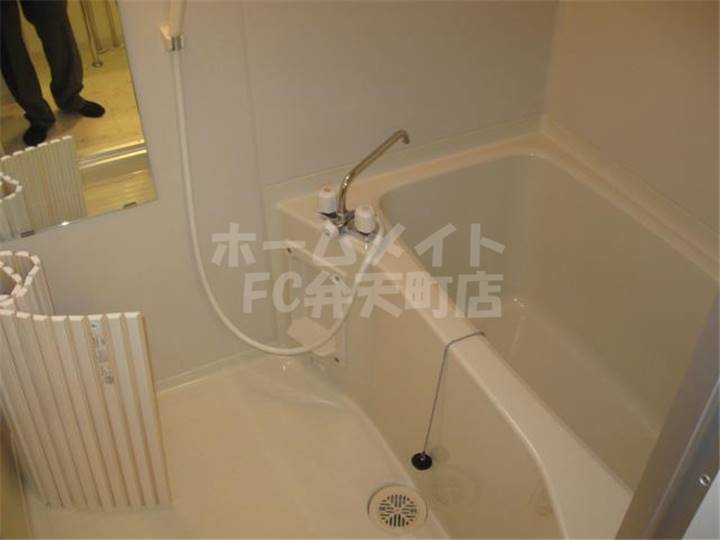 バス・シャワールーム　お風呂で日々の疲れを落としましょう