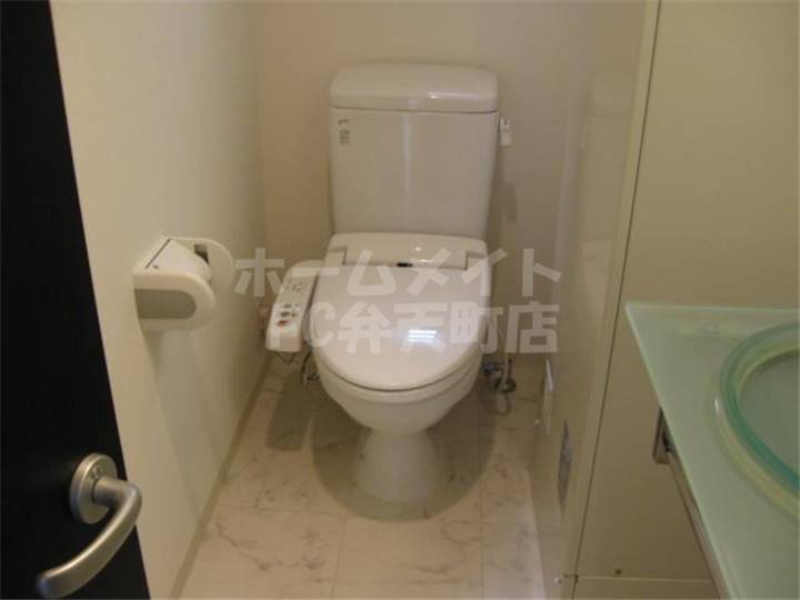 トイレ　清潔感のあるトイレです