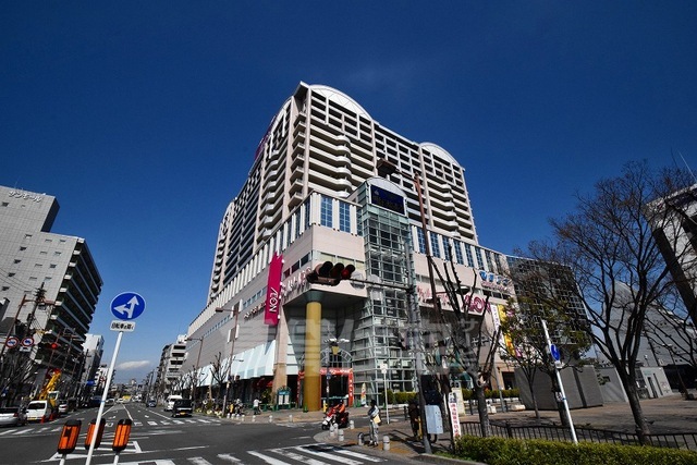 スーパー　イオン　布施駅前店（スーパー）まで639m