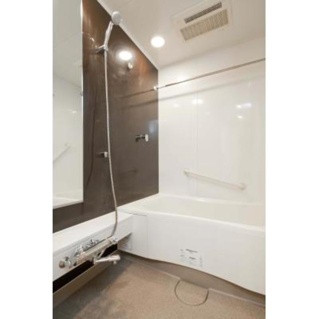 バス・シャワールーム　※写真は同タイプ住戸です。