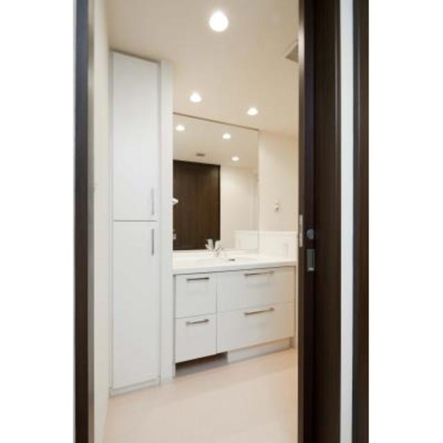 洗面設備　※写真は同タイプ住戸です。