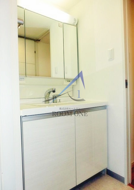 洗面設備　洗面台です。