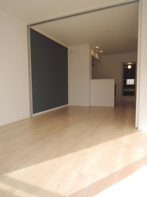 居室・リビング　★※別号室の写真です　明るいフローリングの角部屋です★