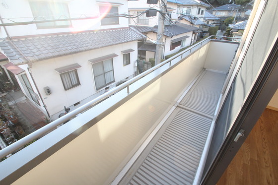 バルコニー　※別号室の写真です