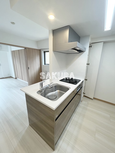 キッチン　広々使える快適な調理スペースです♪