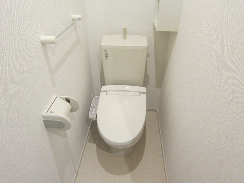 トイレ　機能性バッチリ、ウォシュレット