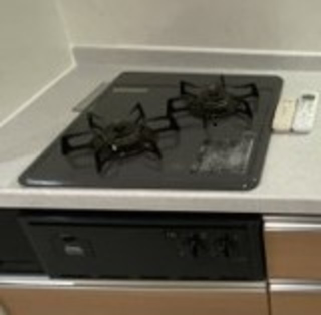 キッチン　コンロ設置済み