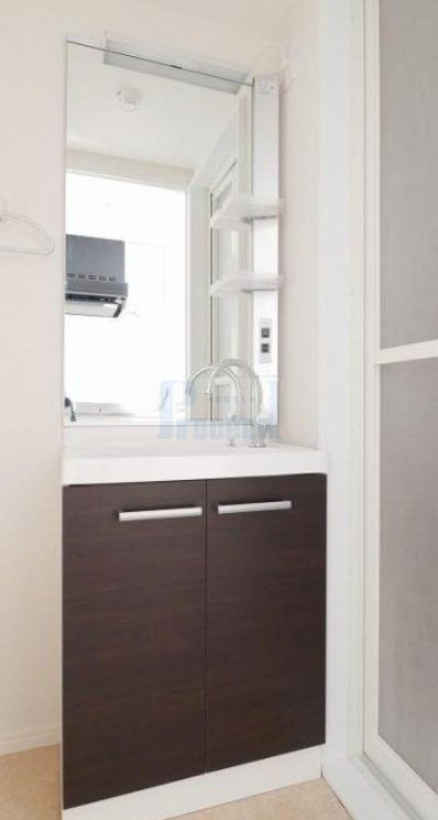 洗面設備　うれしい独立洗面台！