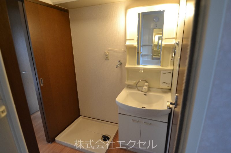 洗面設備　洗面化粧台です。