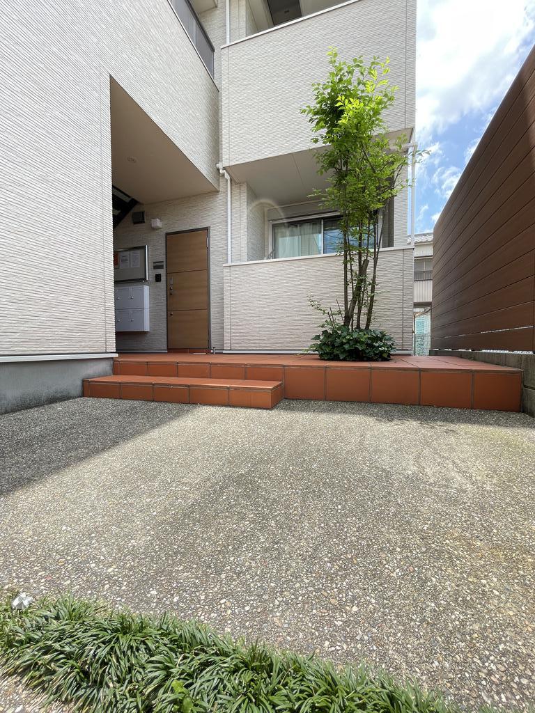 エントランス　明るいエントランス